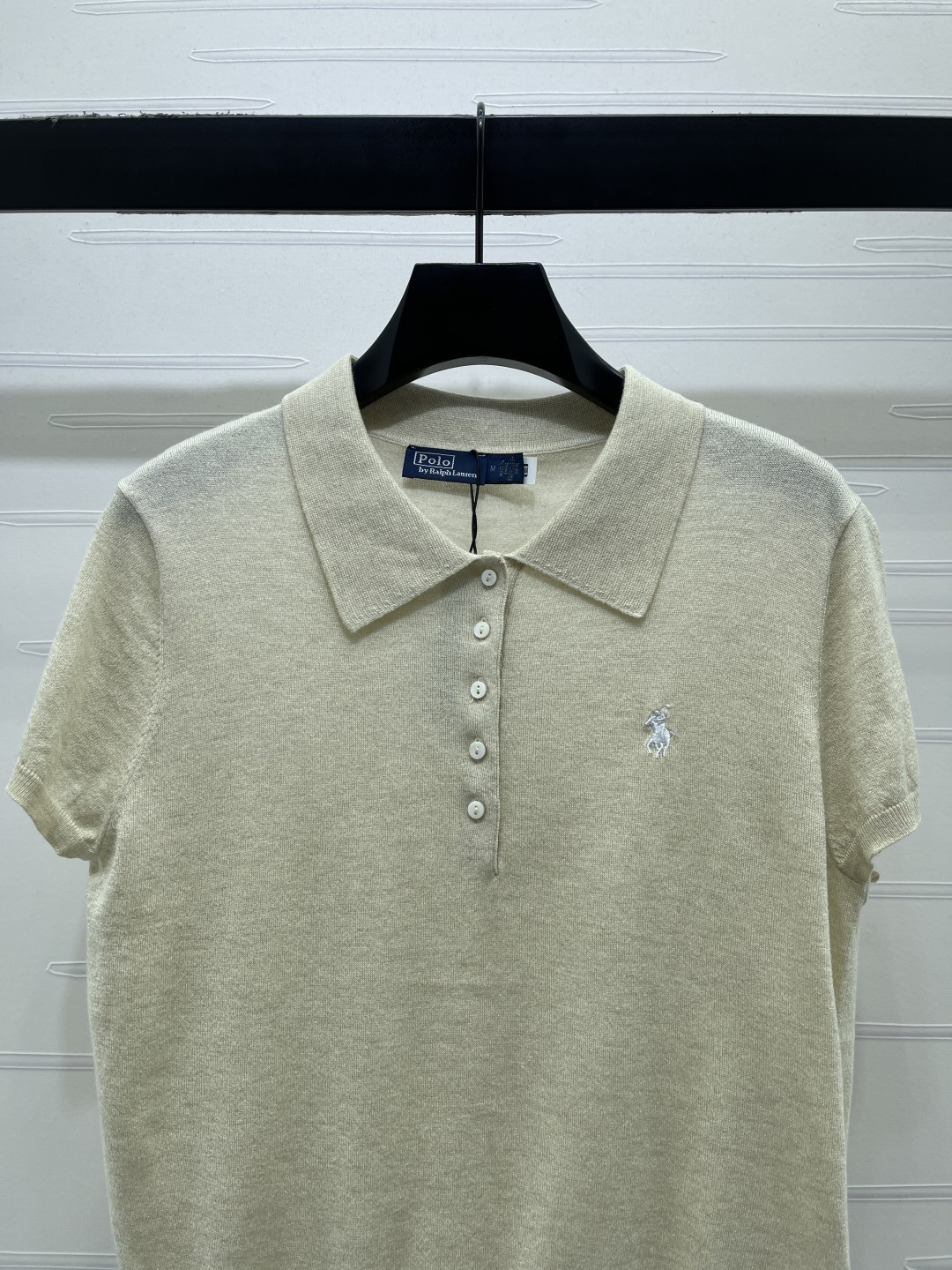 Women's short sleeves